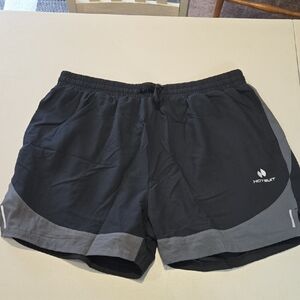HOTSUIT Men's Black and Gray Shorts With Compression Lining. Size XL.  NWT